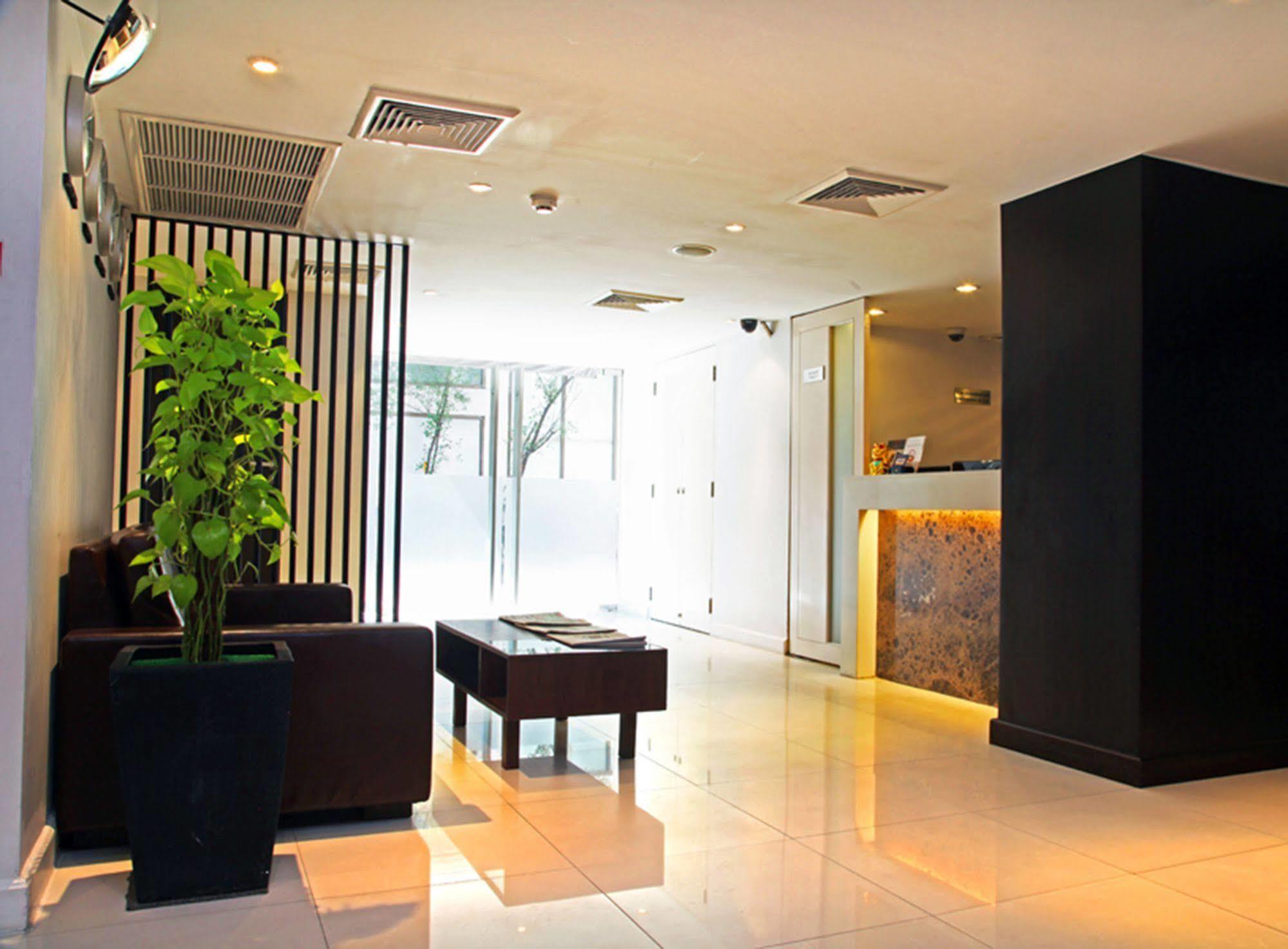 24 Inn Hotel Bangkok Exterior photo
